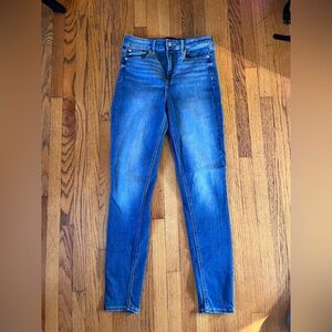 GAP Women's Blue Skinny Jeans